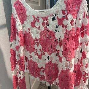 Francesca's Collections Pink and White Floral Lace Blouse